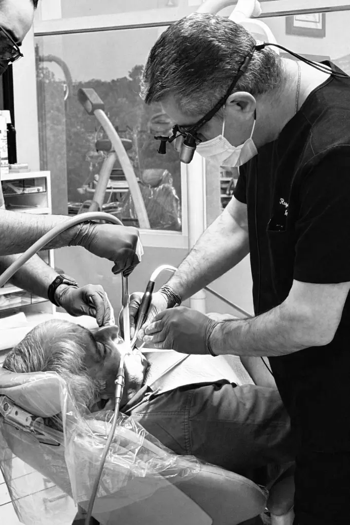 Dr Reza Tafreshi dentist operation