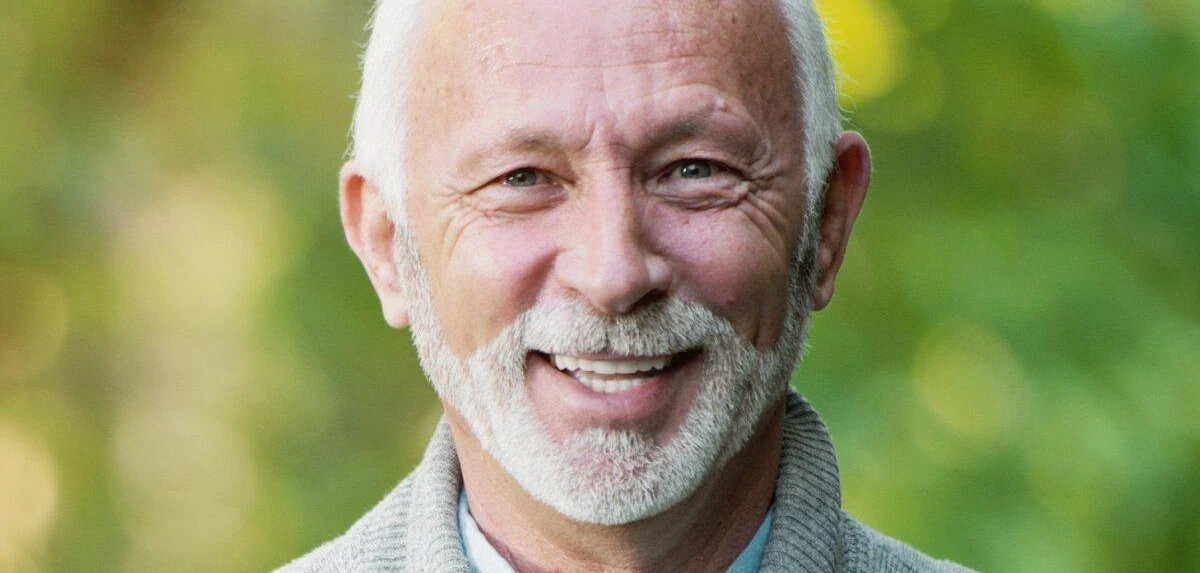 Happy Old man smiling with all-on-6-implant
