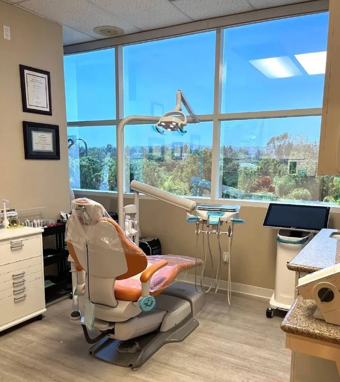 Dr Reza A Tafreshi's Office